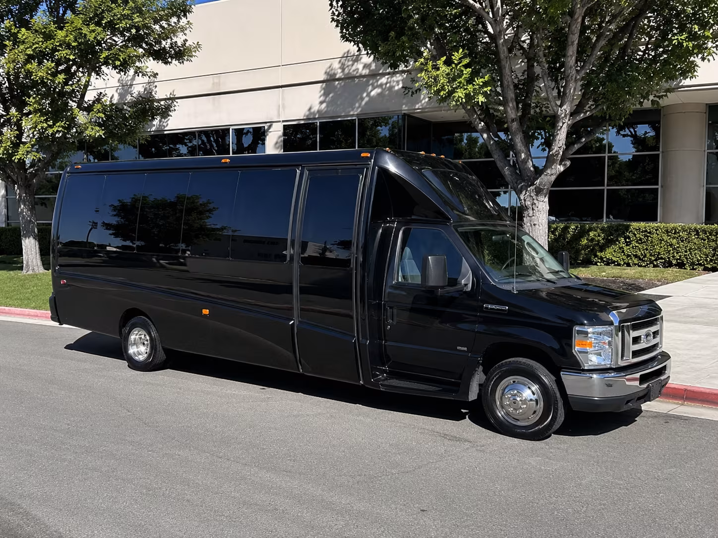 why book winery and brewery tours through edisonshuttlebusrentals com